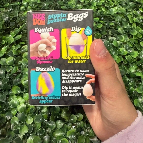 Dippin' Dazzler Eggs - Color Changing Egg NeeDoh - Picture 2 of 2